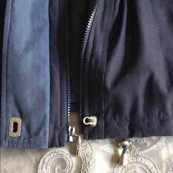 Lightly used Hip length heavy collared navy coat - Picture 6 of 6